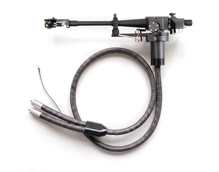 Transrotor TRA 9 tonearm with in-akustik AIR tonearm cable