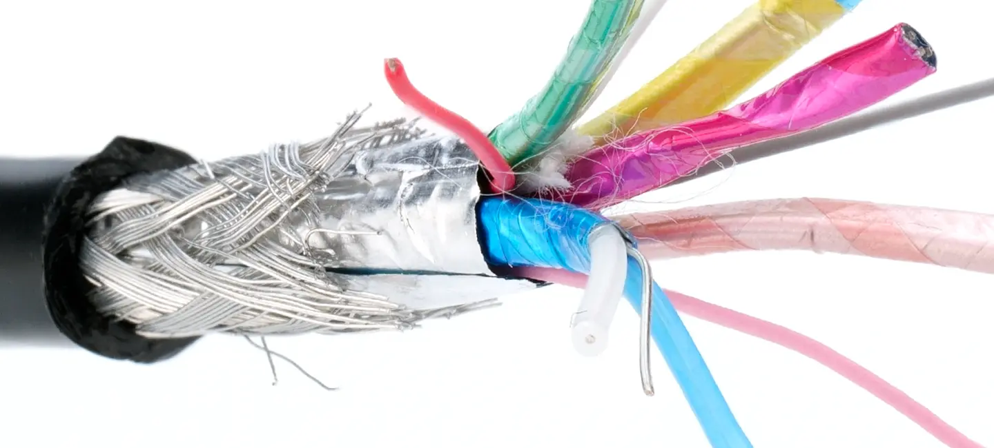 Internal construction of the in-akustik Star Series Ultra High Speed HDMI Cable