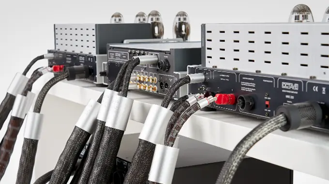 in-akustik Air Technology cable connections